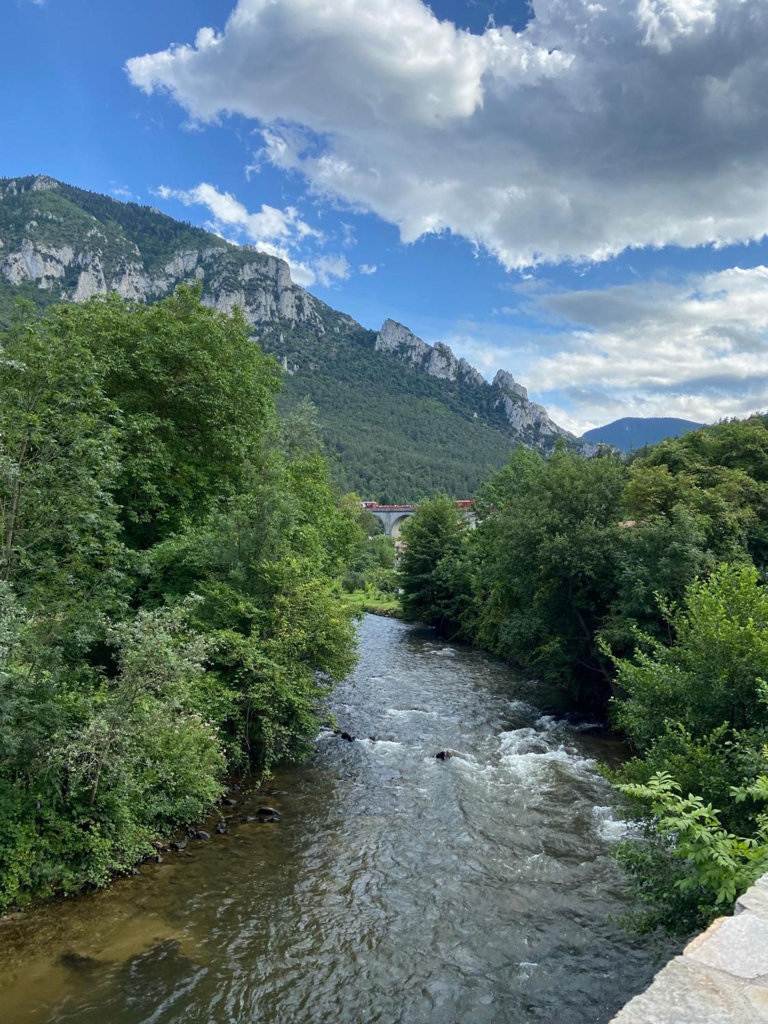Private Riverside Villa With Breathtaking Views Axat Esterno foto